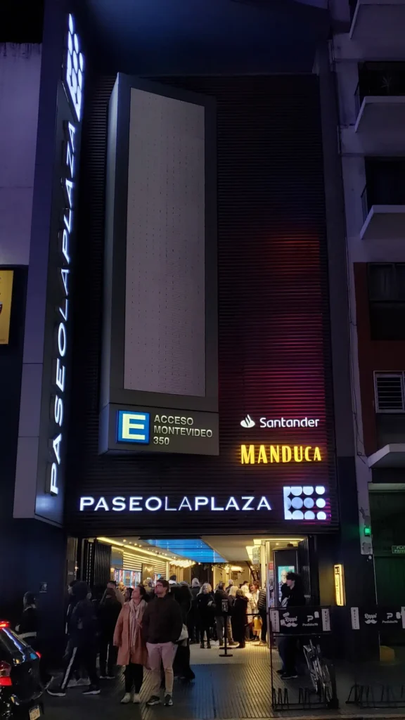 paseo la plaza